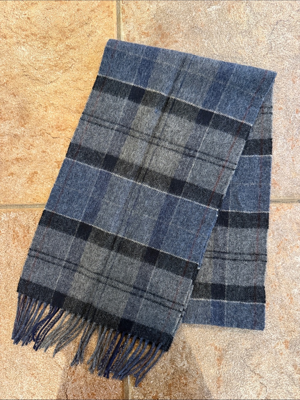 Barbour Charcosl Gray Navy Winter Tartan Plaid Lambswool Cashmere Fringed Scarf